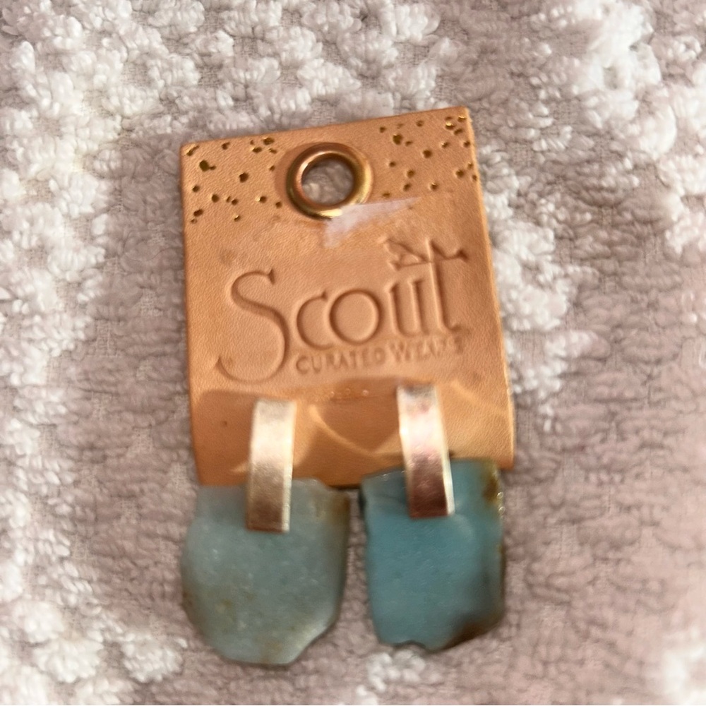 Scout Blue Stone Earrings - Picture 4 of 4